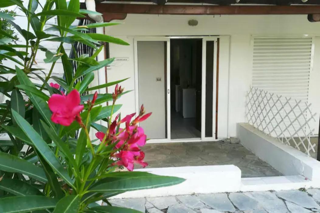 Annas House Apartamento Pefkochori Exterior foto